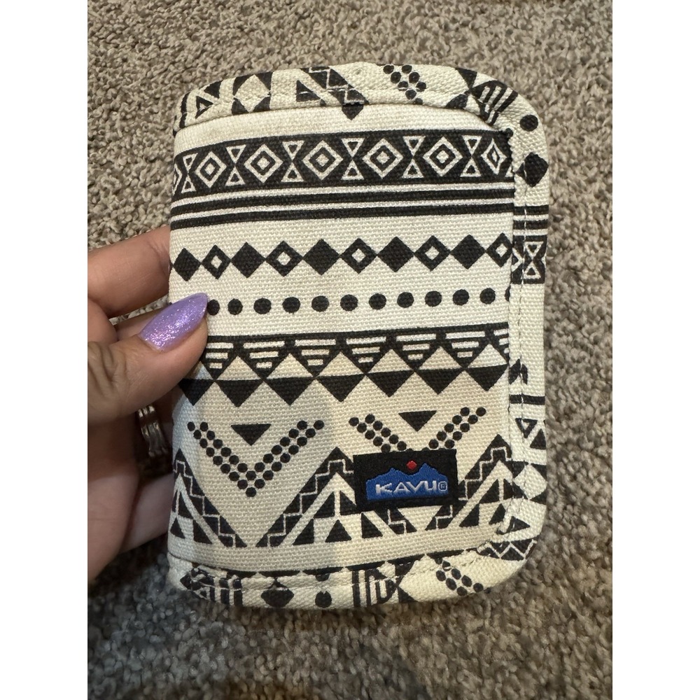 Kavu‎ Women's Zippy Bi-Fold Wallet